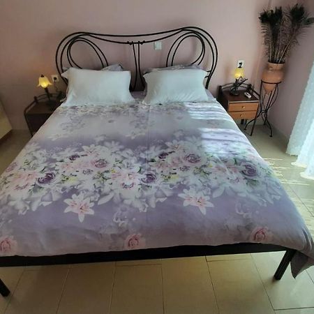 Ioannis - Room With Balcony Near Limnopula Gavrolimni Экстерьер фото